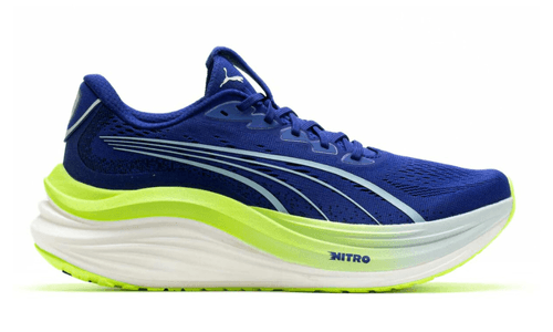 max cushion running shoes 2021